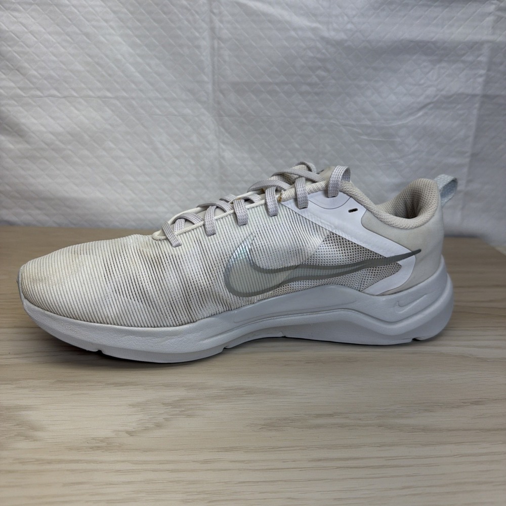 Nike Downshifter 12 White Low Top Lace Up Women's Athletic Sneaker New Size 11 - Picture 7 of 15